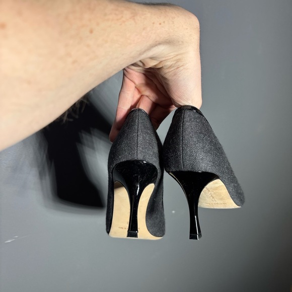 Manolo Blahnik Patent Toe Grey Pumps Womens Size EU 39 - Picture 2 of 6